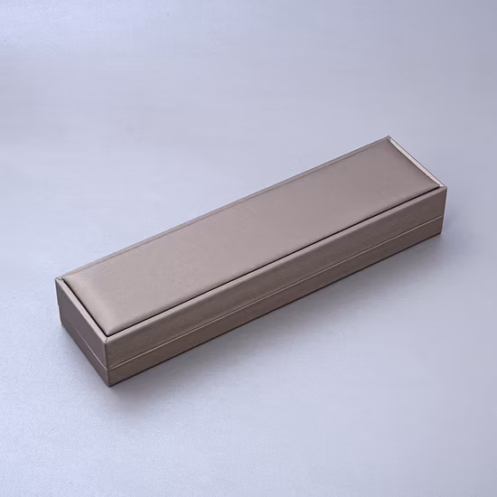 Caixa ajustada plástica do presente de empacotamento da joia do couro do plutônio do estilo quente
